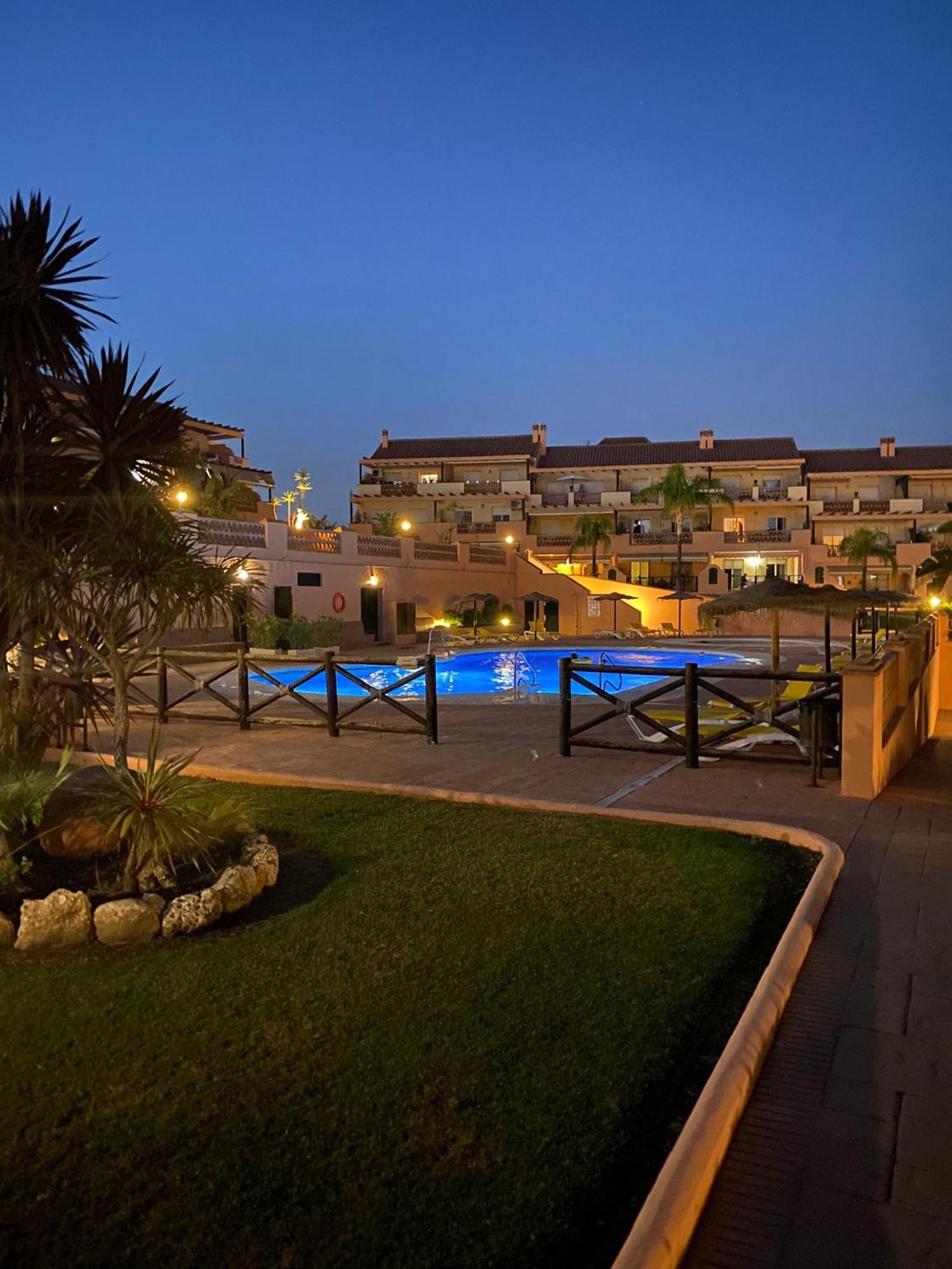 Whydhand Resorts Apartments ,Pools And Lovely Terrace Fuengirola Exterior foto